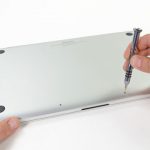 Kiểm tra các con ốc của máy