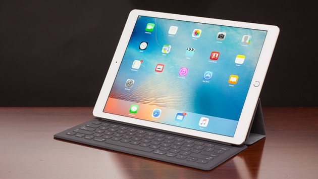 Giá bán iPad Pro 9.7 inch chỉ 599 USD