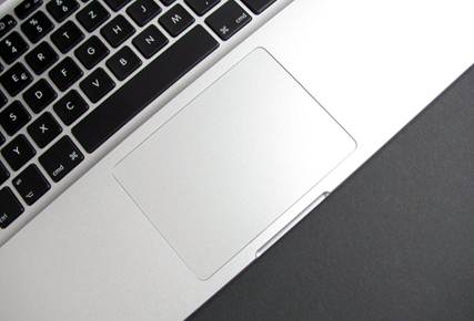 Lỗi  bàn phím và trackpad trên MacBook Pro Retina